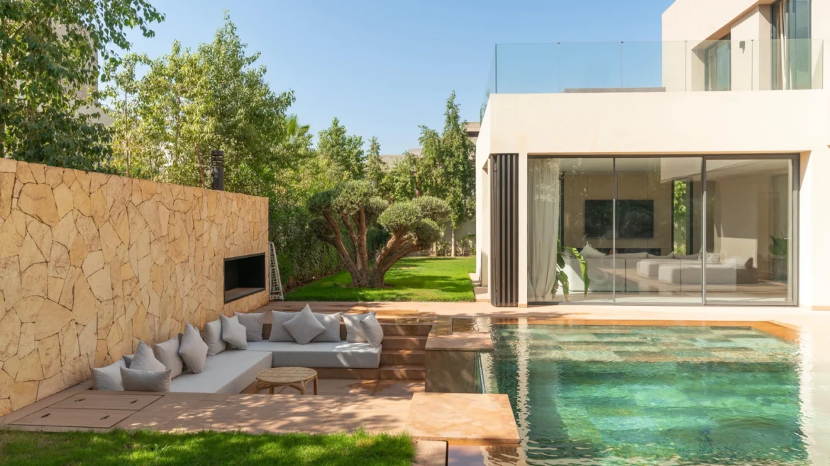 Suite élégante dans une villa privée à Marrakech pour séjour en groupe